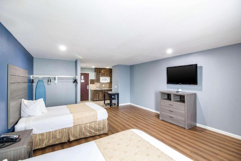 Rodeway Inn & Suites Port Arthur - Groves Eksteriør billede
